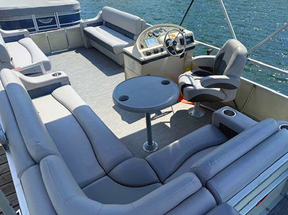 THE CREST – 8 PERSON PONTOON RENTAL - Image 3